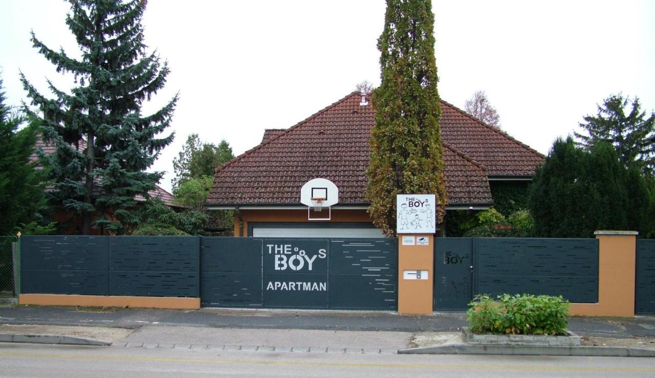 The Boys Apartman Siófok Buitenkant foto